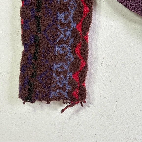 FREE PEOPLE Art School embroidered thermal waffle top v-neck S - Picture 10 of 13